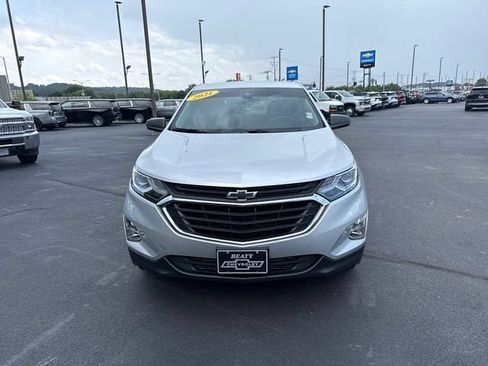 Used 2021 Chevrolet Equinox LS w/ LS Convenience Package FWD image 8