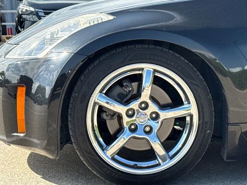 Used 2007 Nissan 350Z Touring image 6