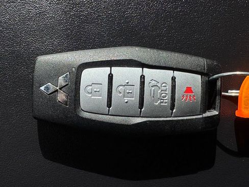 Used 2024 Mitsubishi Outlander Ralliart AWD/4WD image 32