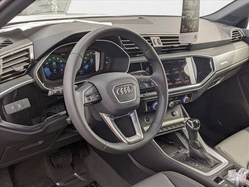 New 2025 Audi Q3 2.0T Premium image 3