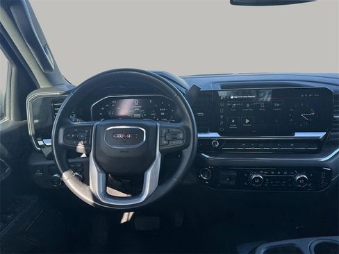 Used 2025 GMC Sierra 1500 SLT image 20