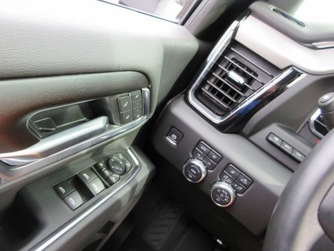 Used 2025 GMC Sierra 2500 Denali w/ Denali Reserve Package AWD/4WD image 33