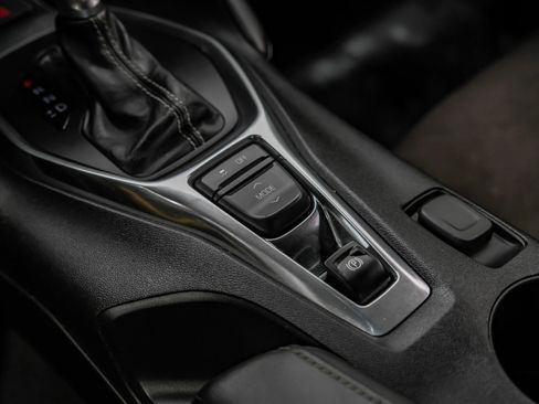 Used 2020 Chevrolet Camaro SS image 30