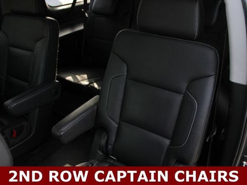 Used 2020 Chevrolet Suburban Premier AWD/4WD image 8