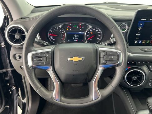 Used 2024 Chevrolet Blazer LT w/ Convenience Package FWD image 10