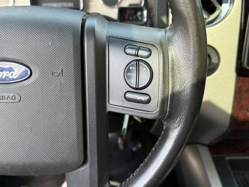 Used 2014 Ford Expedition EL King Ranch image 19