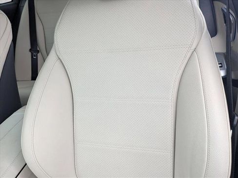 Used 2023 Mercedes-Benz C 300 Sedan image 10