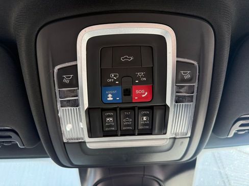 Used 2020 RAM 2500 Limited AWD/4WD image 15
