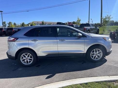 Used 2024 Ford Edge SEL AWD/4WD image 6