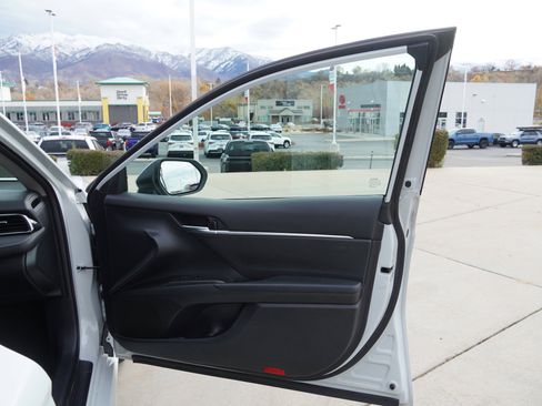 Certified 2024 Toyota Camry SE image 21