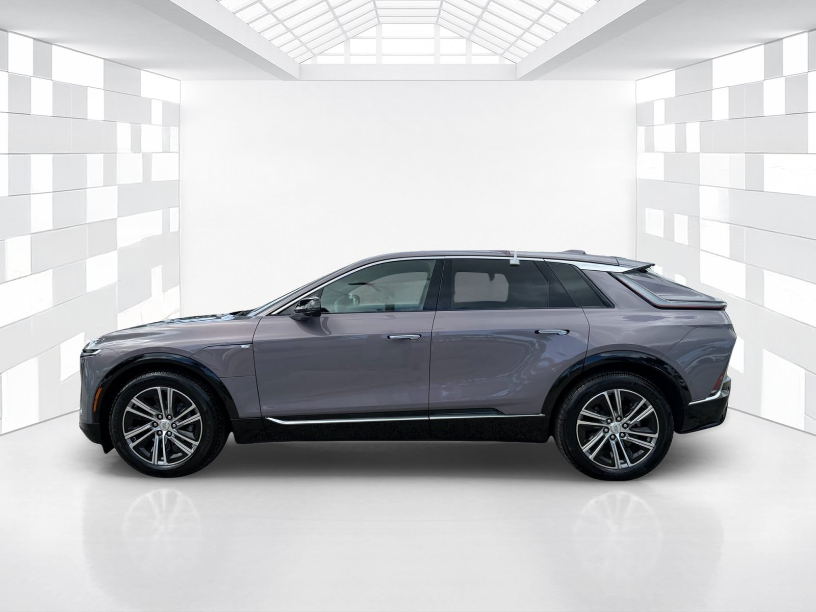 Used 2025 Cadillac Lyriq Luxury RWD image 4