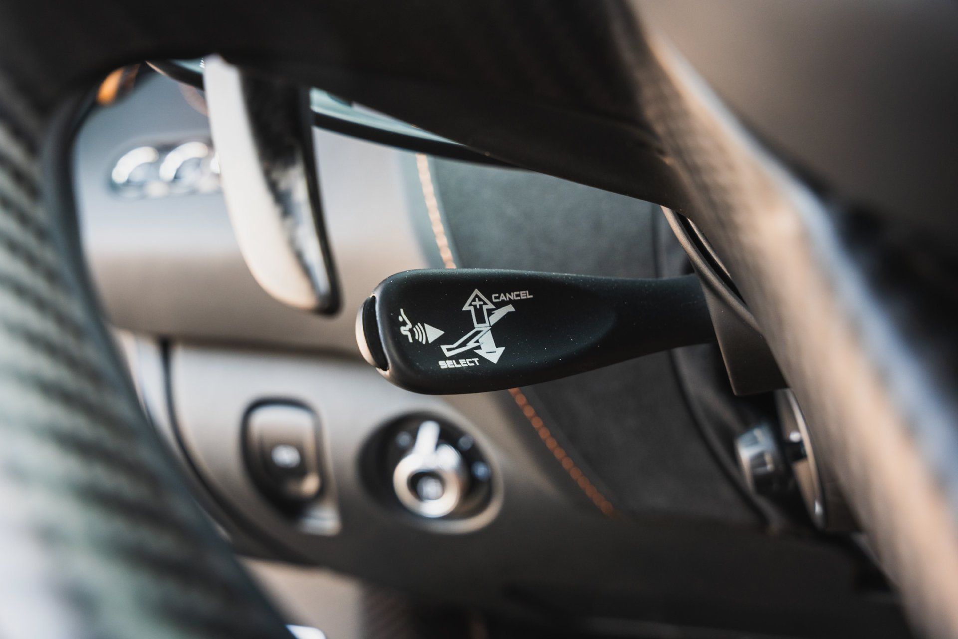 Used 2022 McLaren 765LT RWD image 46