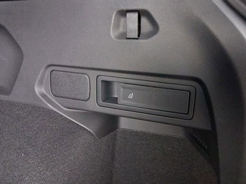 Used 2024 Volkswagen Tiguan SEL R-Line w/ MDO Package, Two-Row AWD/4WD image 23