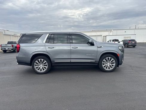 Used 2022 GMC Yukon Denali AWD/4WD image 4
