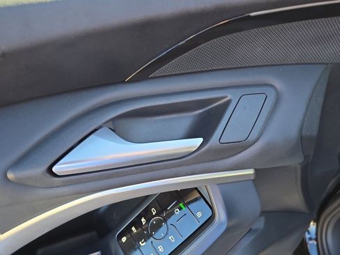 Used 2025 Audi Q5 Premium image 17