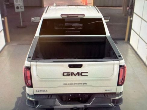 Used 2023 GMC Sierra 1500 SLT AWD/4WD image 13