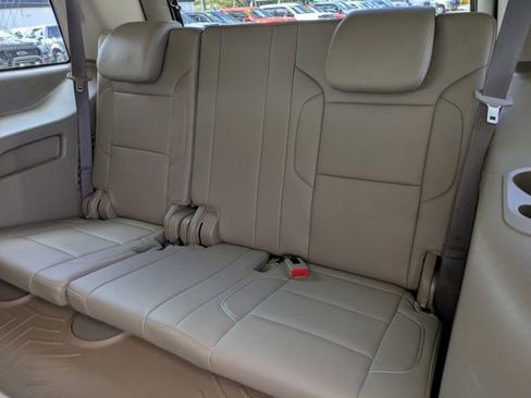 Used 2018 Chevrolet Tahoe LT image 18