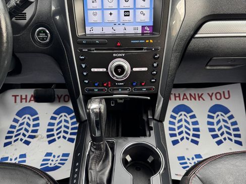 Used 2018 Ford Explorer Sport w/ Equipment Group 401A image 11