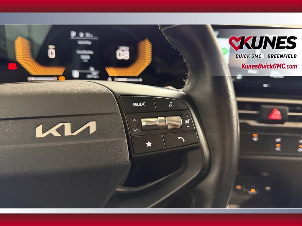 Used 2026 Kia Sportage LX FWD image 18