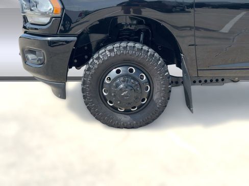 Used 2024 RAM 3500 Big Horn w/ Night Edition image 11