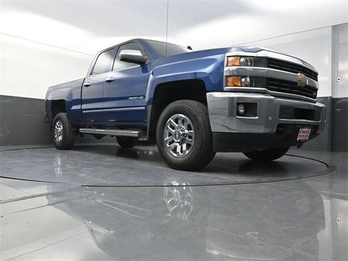 Used 2016 Chevrolet Silverado 2500 LTZ w/ LTZ Plus Package image 27