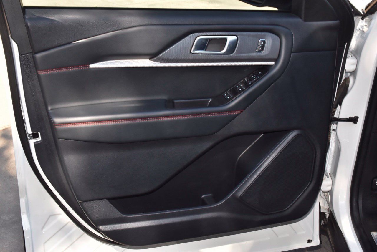 Certified 2025 Ford Explorer ST-Line RWD image 36