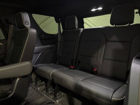 Used 2023 Chevrolet Tahoe Premier AWD/4WD image 25