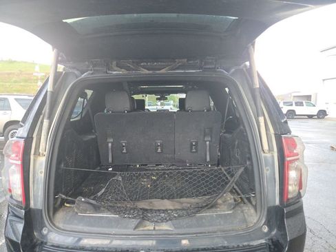 Used 2021 Chevrolet Suburban Z71 w/ Rear Media and Nav Package AWD/4WD image 6
