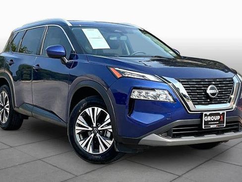 Certified 2023 Nissan Rogue SV w/ SV Premium B Package FWD image 3