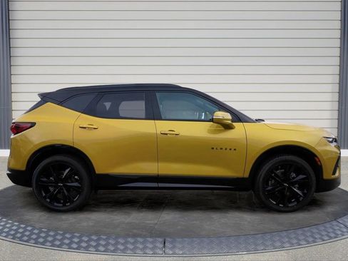 Used 2022 Chevrolet Blazer RS w/ Enhanced Convenience Package image 8