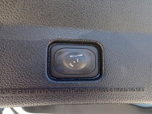 Used 2016 Ford Explorer Sport w/ Equipment Group 401A AWD/4WD image 9