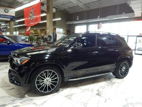 Used 2023 Mercedes-Benz GLE 450 4MATIC w/ AMG Line Exterior image 10