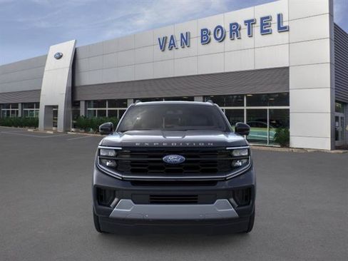 New 2026 Ford Expedition Platinum AWD/4WD image 6