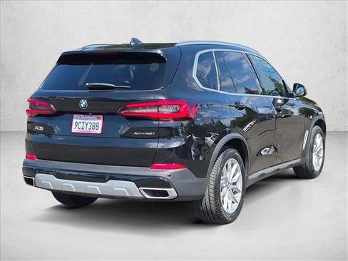 Certified 2022 BMW X5 xDrive40i w/ Premium Package AWD/4WD image 5