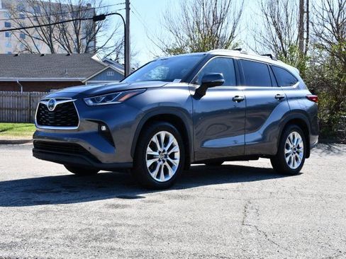 Used 2020 Toyota Highlander Limited AWD/4WD image 3