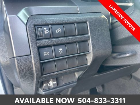 Certified 2025 Toyota Tacoma SR5 w/ SR5 Upgrade Package AWD/4WD image 26