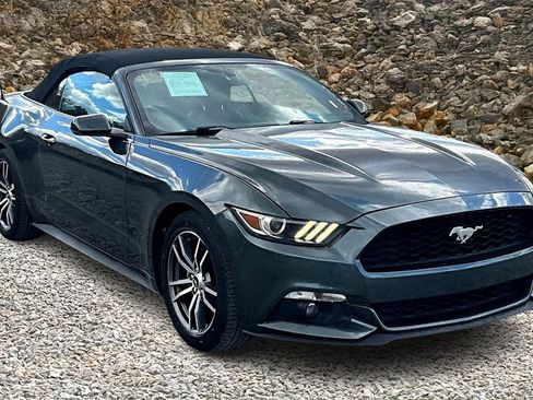Used 2016 Ford Mustang Premium image 9