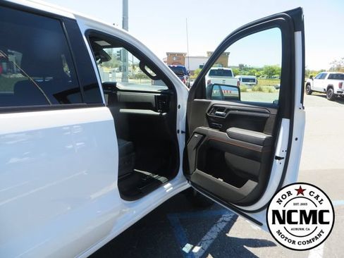 Used 2025 GMC Sierra 1500 AT4 AWD/4WD image 48