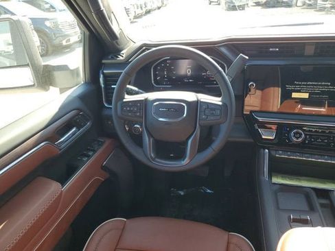 New 2026 GMC Sierra 3500 Denali Ultimate AWD/4WD image 14