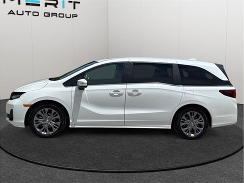 Used 2026 Honda Odyssey Touring image 5