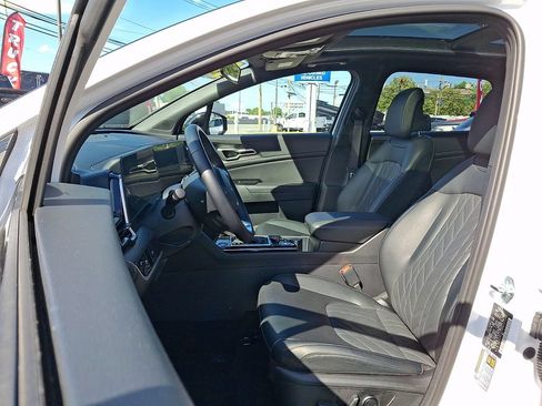 Certified 2024 Kia Sportage X-Line w/ X-Line Premium Package AWD/4WD image 14