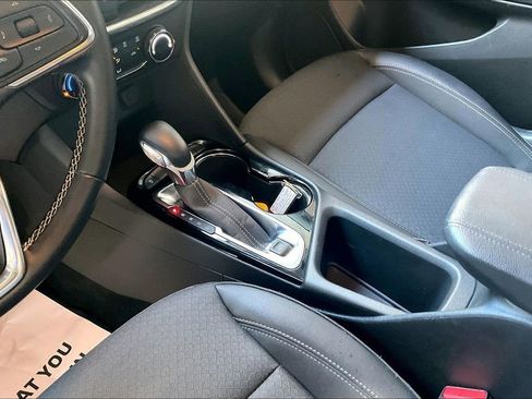 Used 2025 Buick Encore GX Preferred FWD image 11
