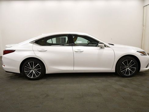 Used 2023 Lexus ES 350 w/ Premium Package image 8