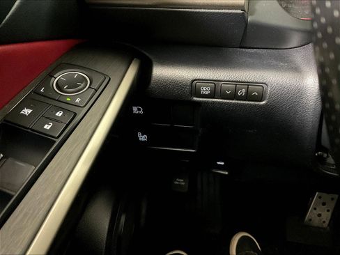 Used 2019 Lexus IS 300 F Sport w/ F Sport Package AWD/4WD image 15