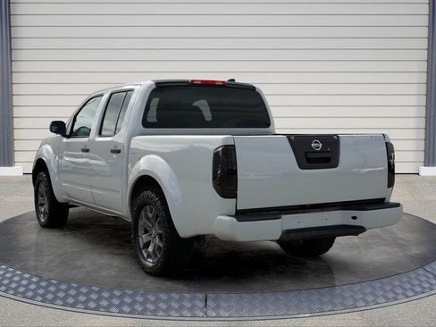 Used 2018 Nissan Frontier S RWD image 5