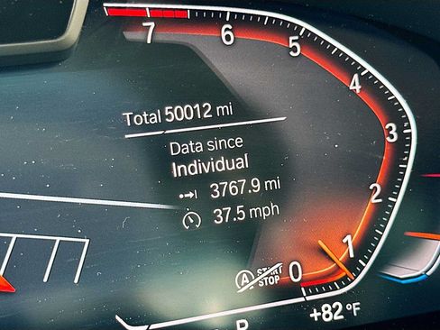 Used 2021 BMW 740i w/ Premium Package RWD image 12