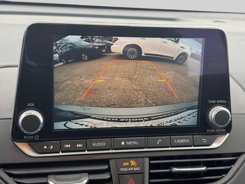 Used 2025 Nissan Altima 2.5 S FWD image 26