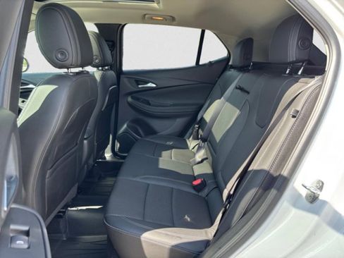 Used 2022 Buick Encore GX Essence w/ Advanced Technology Package image 18