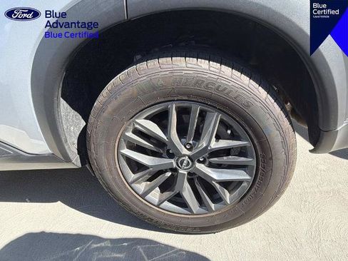 Used 2024 Nissan Rogue S FWD image 11