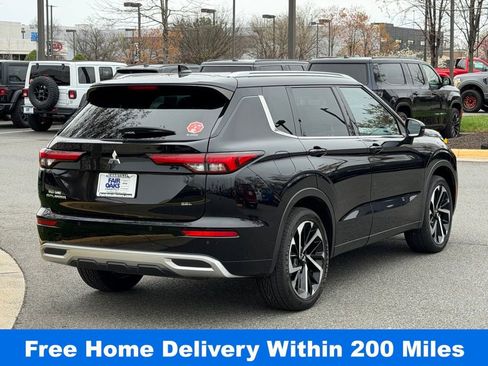 Used 2023 Mitsubishi Outlander SEL image 6